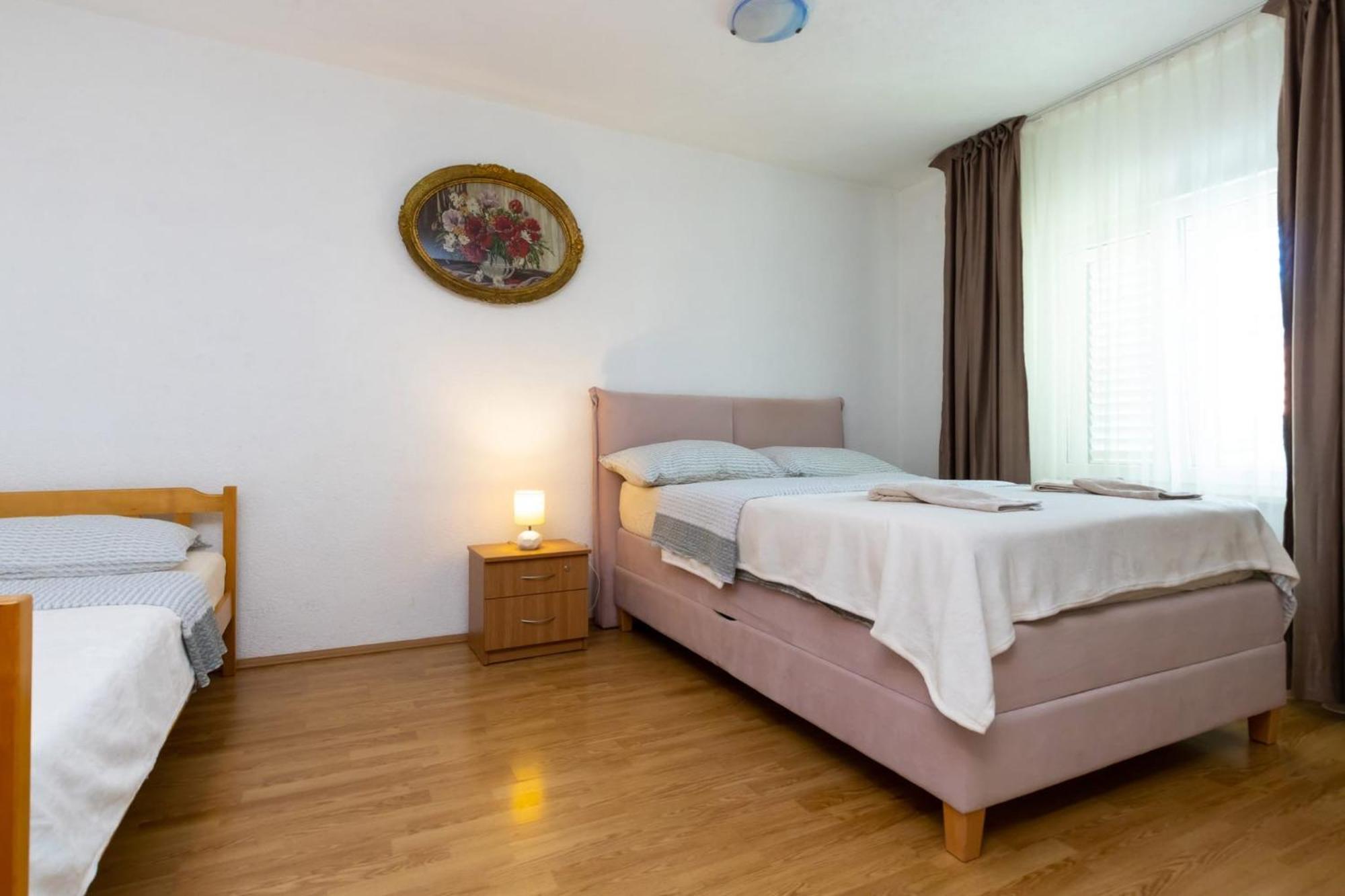 Apartments Dino Kaštela Eksteriør billede