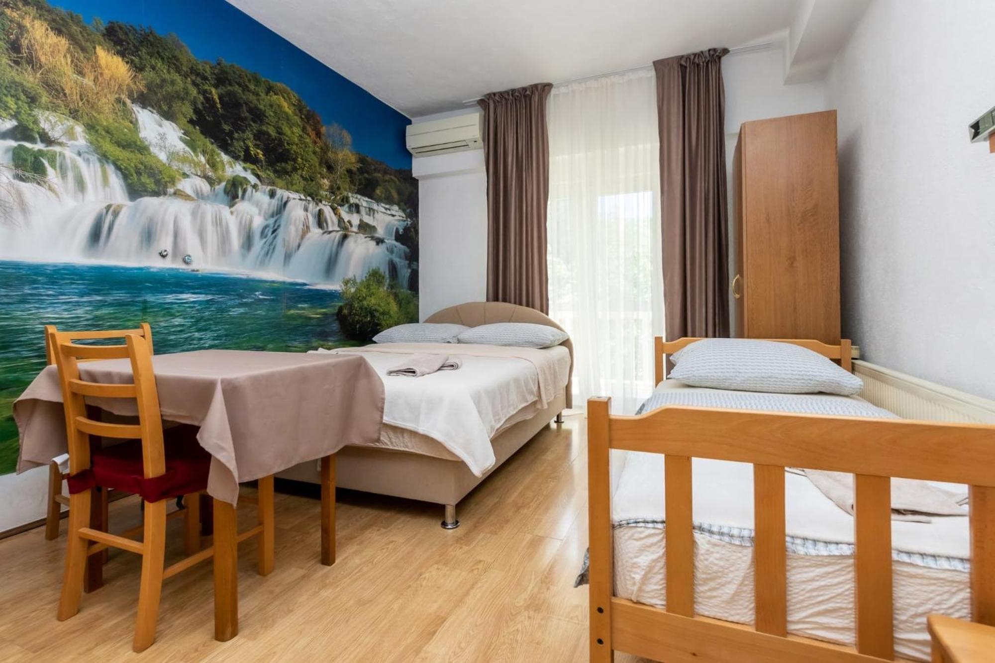 Apartments Dino Kaštela Eksteriør billede