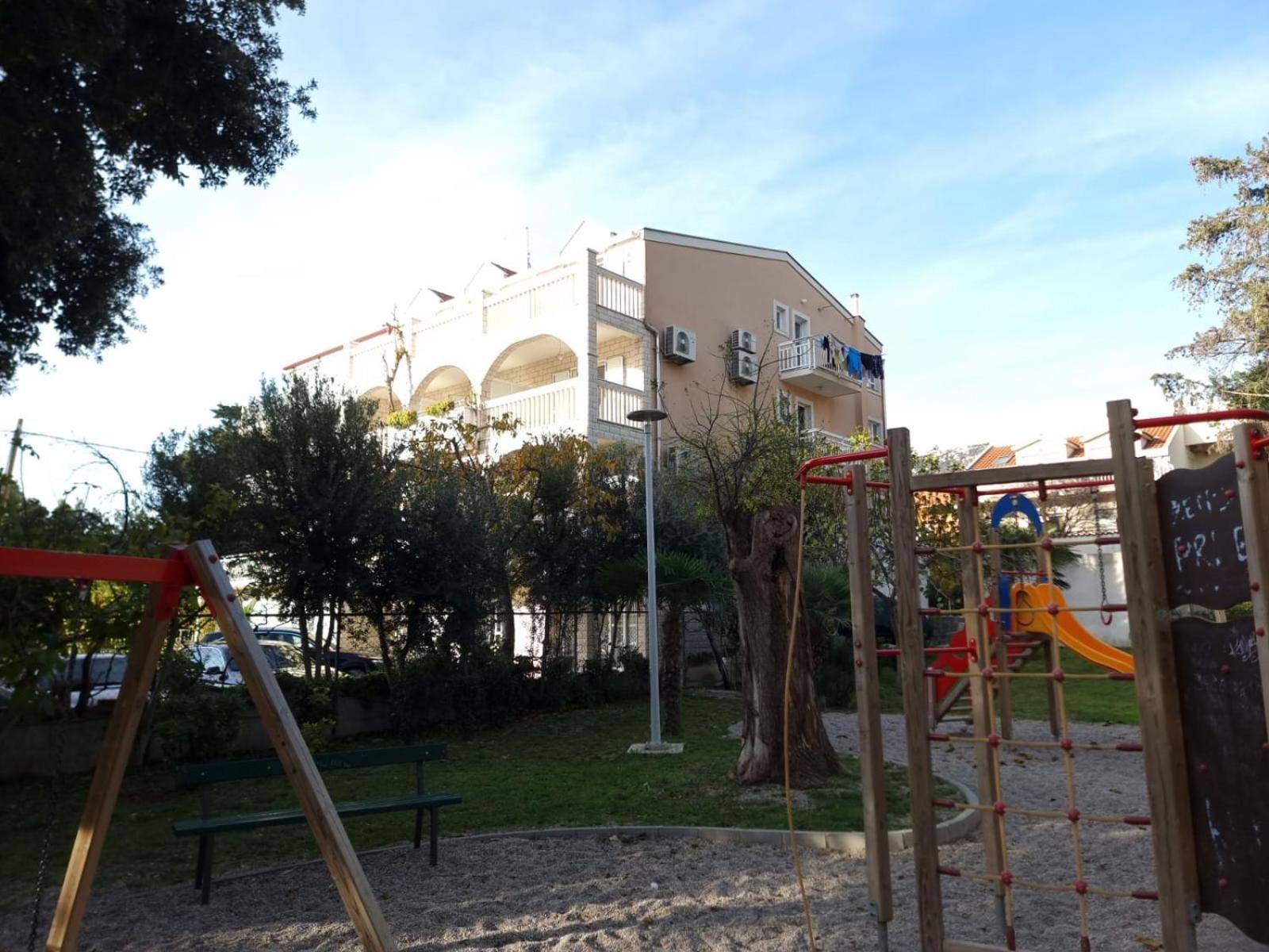 Apartments Dino Kaštela Eksteriør billede
